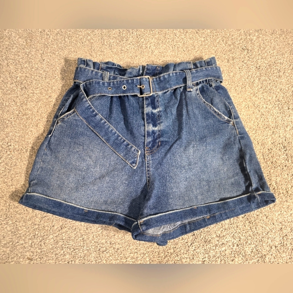 Paper Bag Denim Shorts Belted Pleated Cuffed Preppy Coastal Baggy Boat Vacation